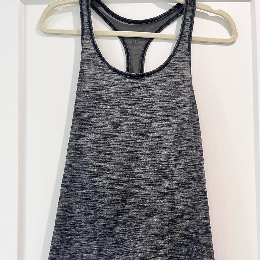 BUNDLE Lululemon Running Tank Bundle - Size 10/12.